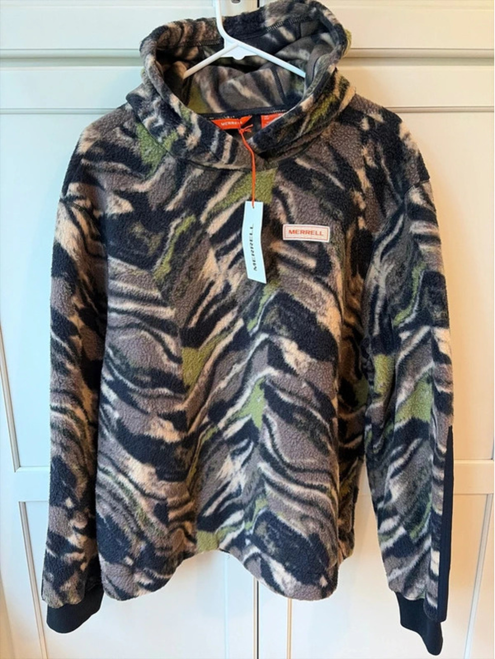 Merrell Camo Sherpa Fleece Hooded Pullover NWT Size Medium